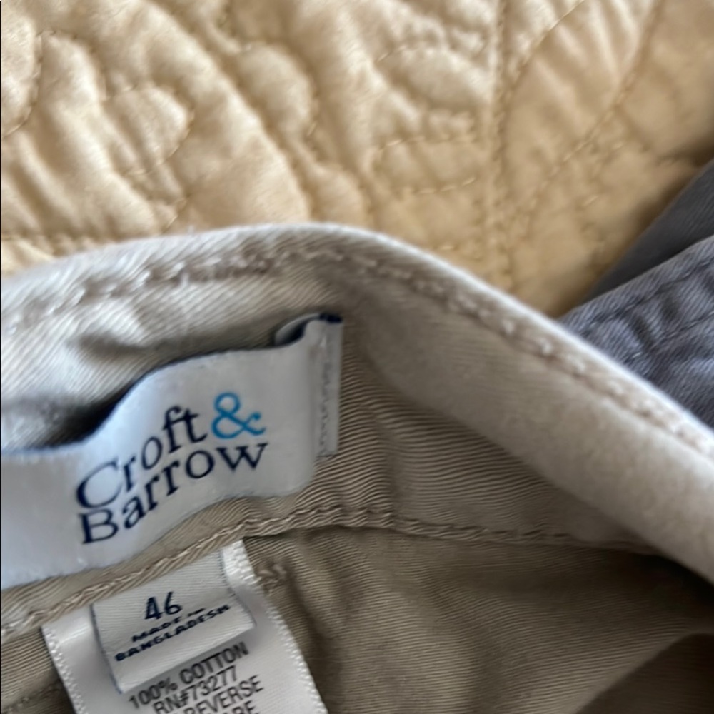 Mens Cargo shorts from Croft & barrow- Navy, Gray, Khaki taupe - Picture 3 of 6